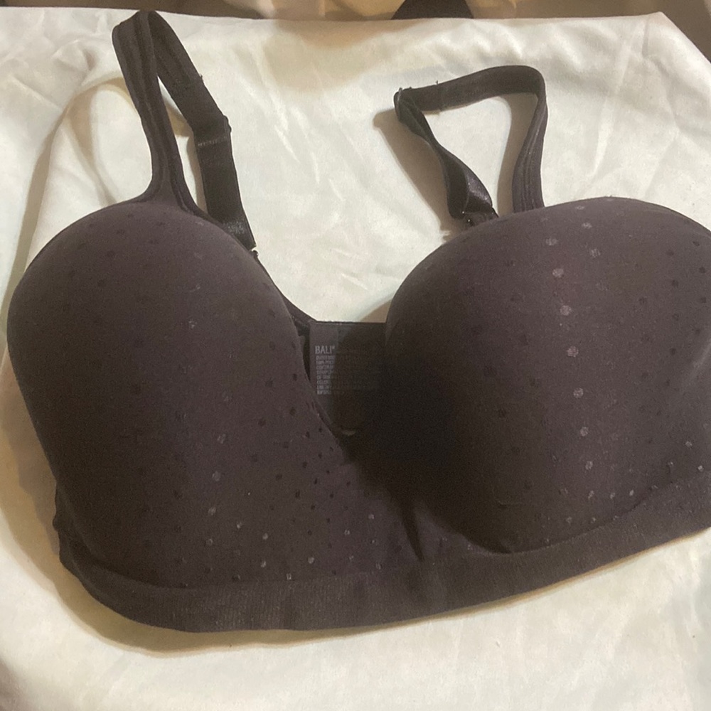 BALI MOLDED CUPS BRA Black w/black satin polka dots 42DD or 41DD